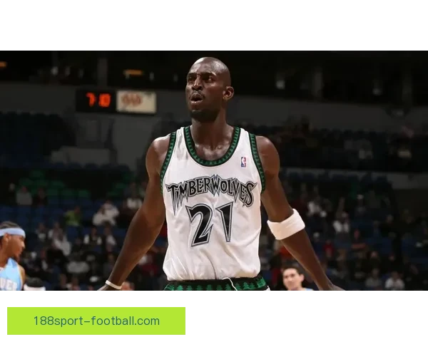 加内特炮轰NBA如今被明星光环主导偏娱乐化竞技精神被忽视