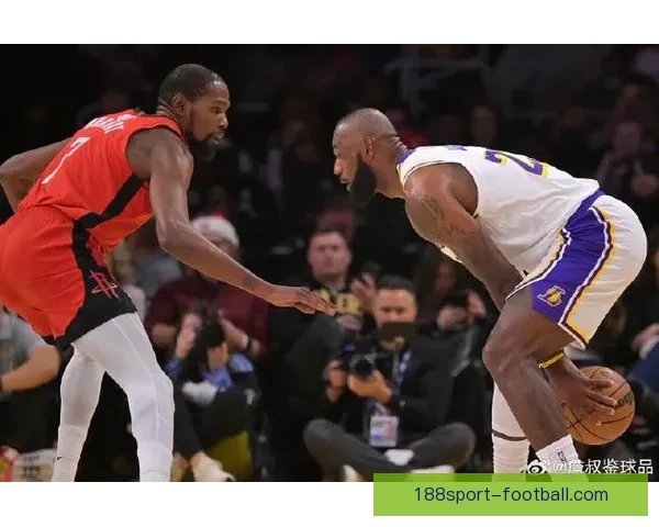杜兰特领衔火箭争五连胜 弗拉格状元对决班凯罗焦点战